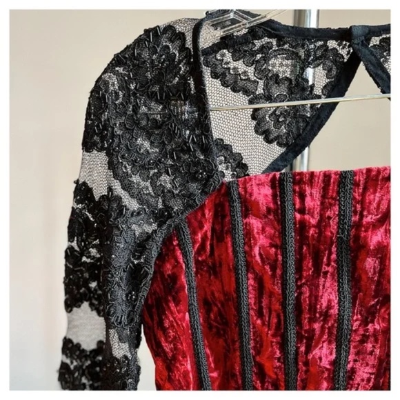 Vintage KATZ Womens Set Handmade Red Velvet Corset Top Lace Black Bead Skirt M - Picture 12 of 12